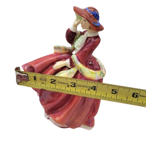 Royal Doulton - “Top O' the Hill” HN 1834 - Vintage Bone China - Picture 9 of 10